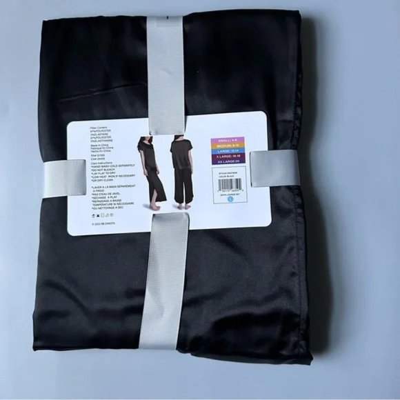 BB Dakota Women's Satin 2-Piece Lounge Set - Size Small - NWT - Picture 4 of 4